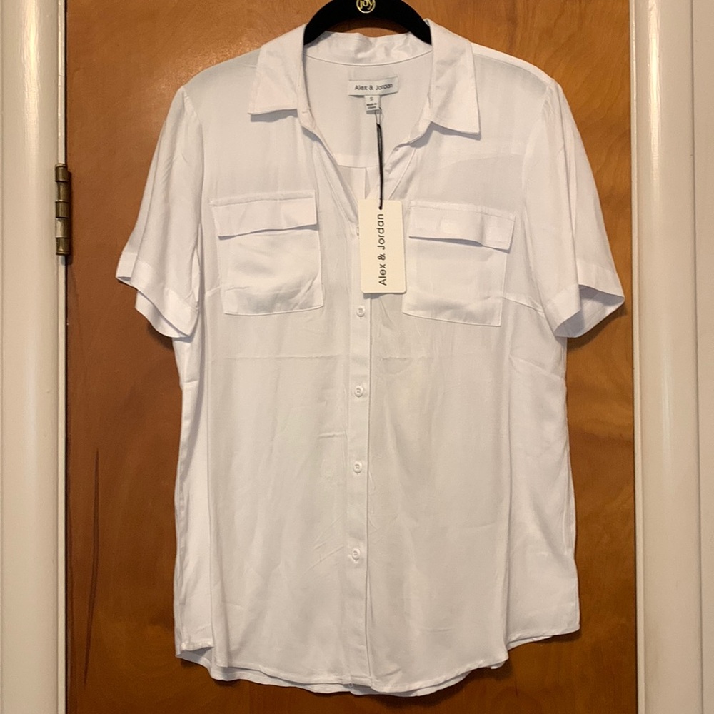 Short sleeve button down shirt